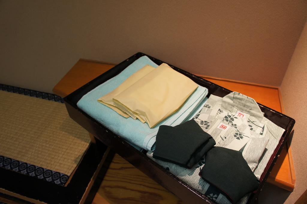 Nishiki-no-Yu Jimotoya Hotel Matsumoto Værelse billede